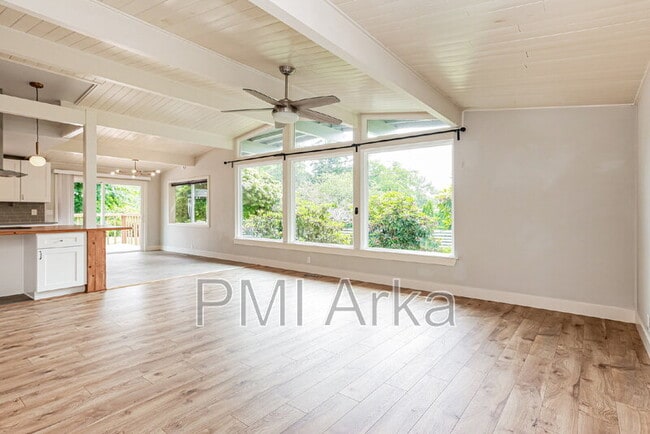 Photo - 33 243rd Pl SE