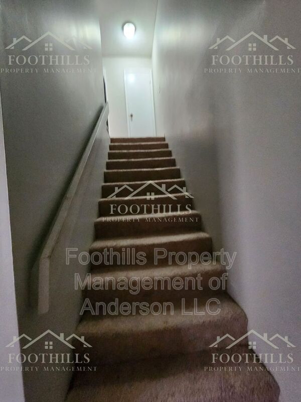 Photo - 108 Woodland Dr