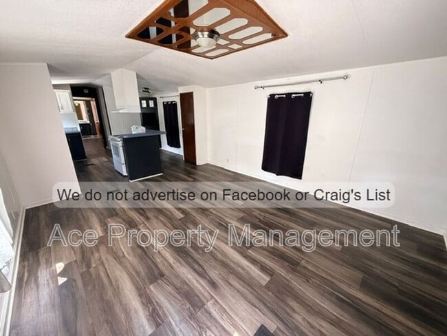 Photo - 7136 Lee Ave