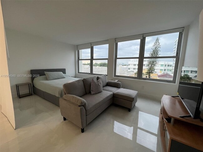 Photo - 2899 Collins Ave Unit 610