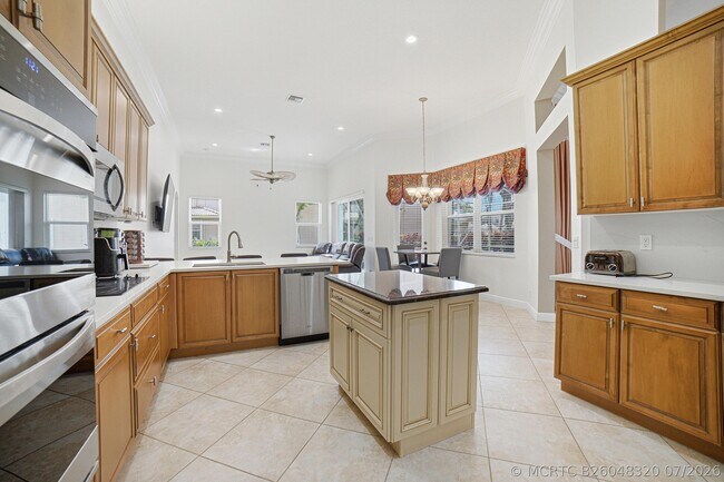 Building Photo - 9655 Campi Dr