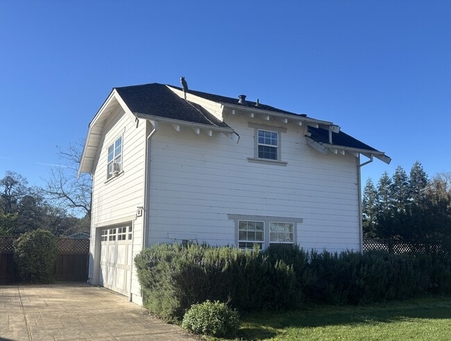 Building Photo - 23 Gilman Ranch Rd