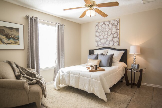 Deer Palms Apartments - Deer Palms Apartments