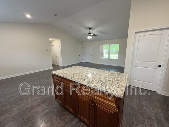 Photo - 4025 Brittany Ln