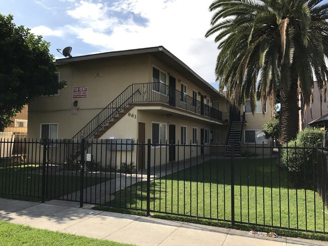 Photo - 861 N Washington Pl