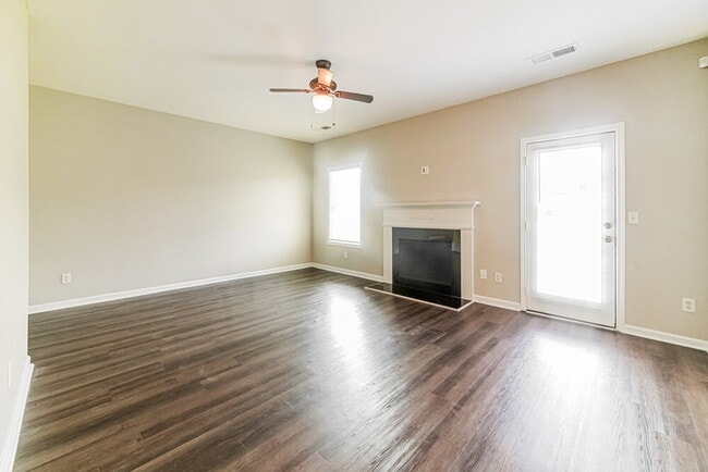 Photo - 237 Summer Gate Ln