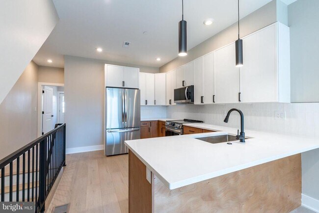Building Photo - 2048 N 3rd St Unit 1 Rental