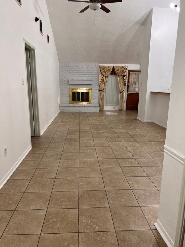 Photo - 2931 Sunwood Dr