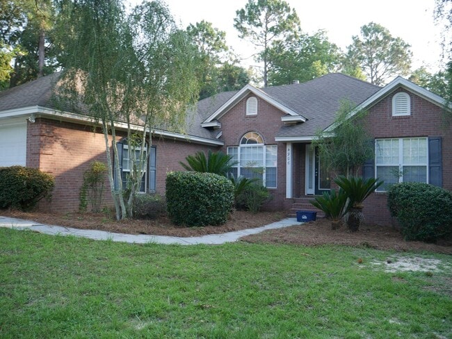 Building Photo - Beautiful Home in Hahira!!