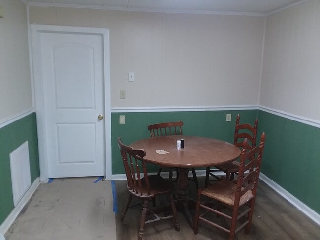 Photo - 340 W Blue Ridge St