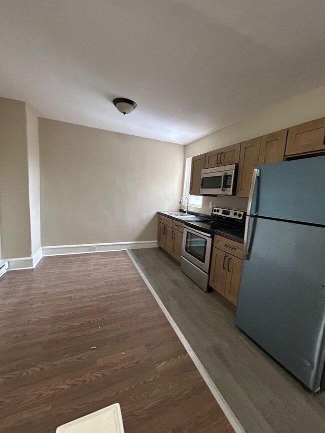 Photo - 225 S 62nd St Unit B