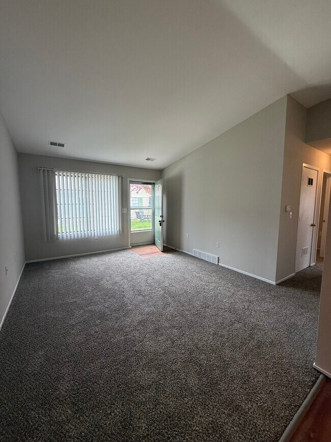 Photo - 1256 Oxford Manor Ct