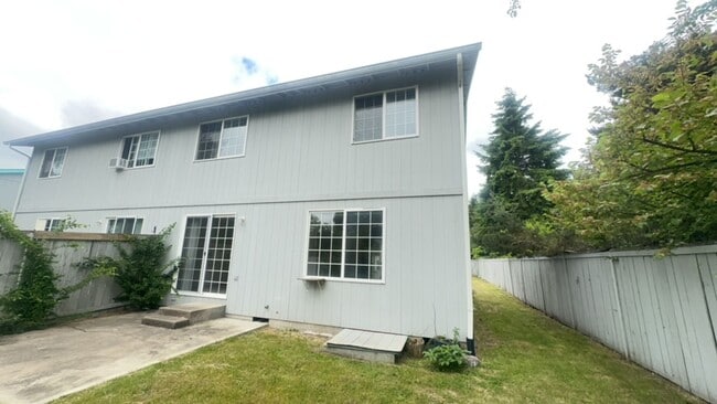 Photo - 15325-15327 Berry Valley Rd SE Unit 15327 Berry Valley Rd SE