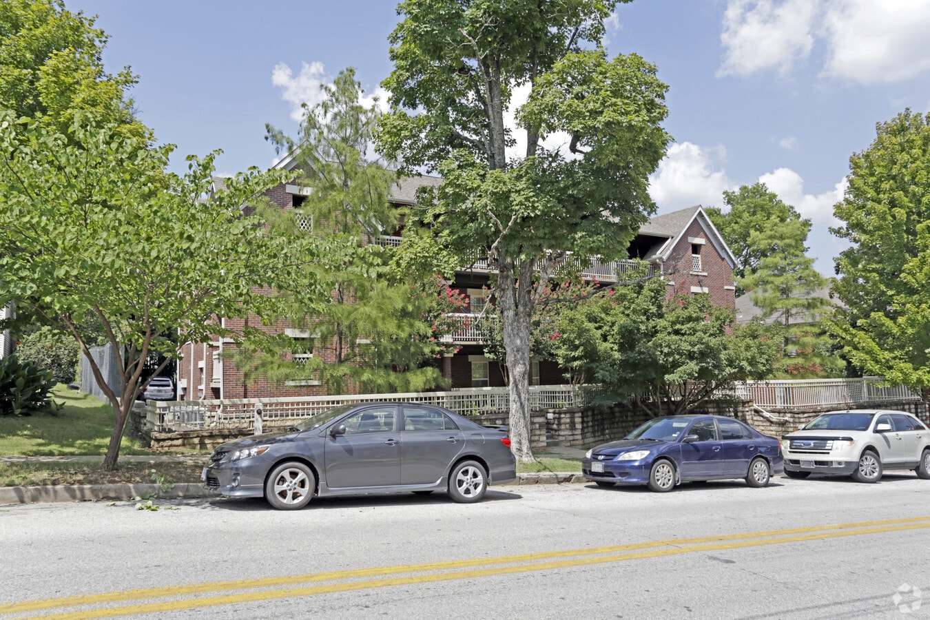 Lafayette Street Apartments - Lafayette Street Apartments