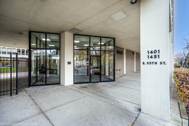 Photo - 1401 E 55th St Unit 506N