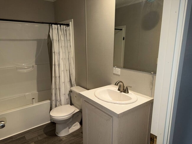 Photo - 213 Avenue C