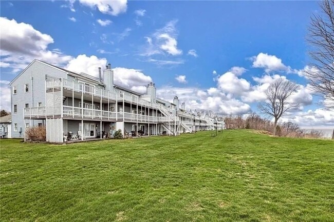 Building Photo - 3304 Baer Beach Rd Unit C-13