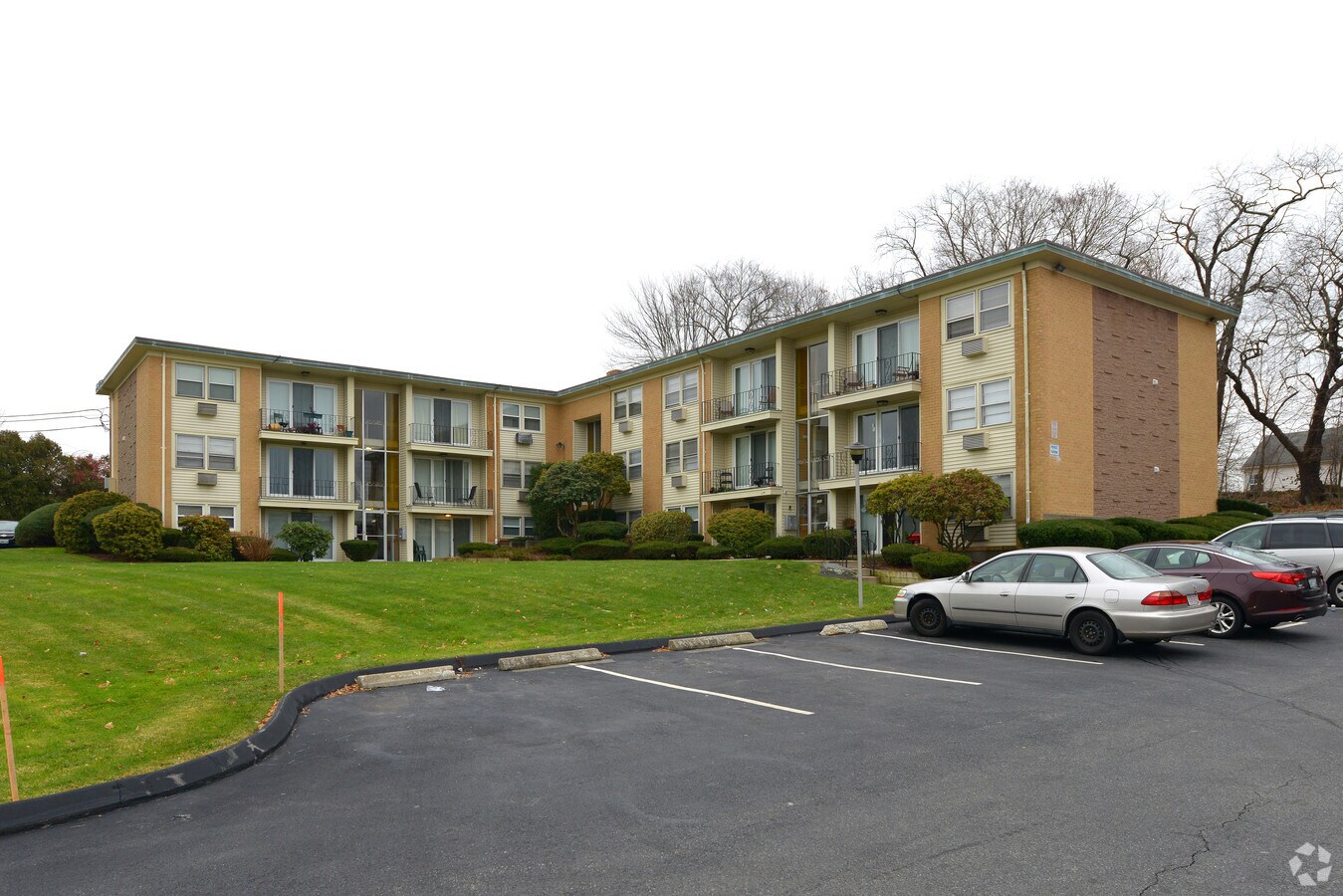 Brightridge Apartments - Brightridge Apartments
