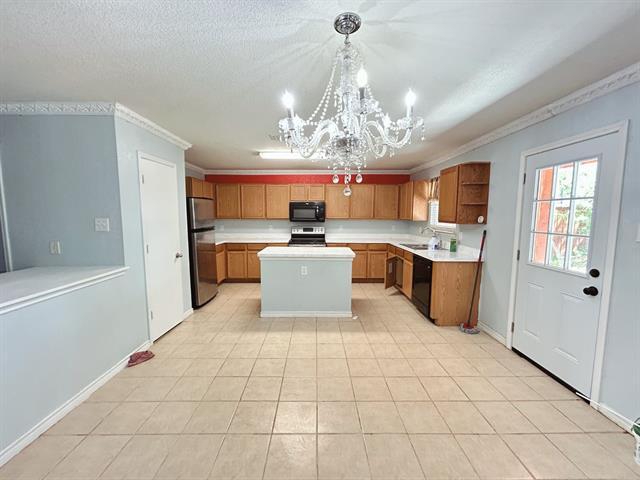 Photo - 8008 Hidden Oaks Dr