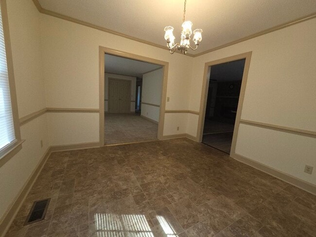 Photo - 311 Moyton Ave