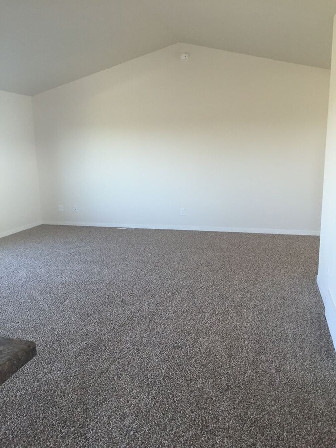 Photo - 3 Bed 2 Bath Twin Home