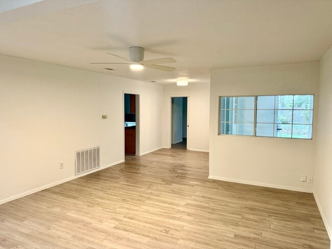 Photo - 3914 Ella Blvd