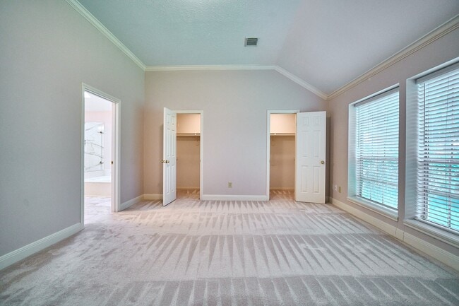 Photo - 5022 Moss Run Dr