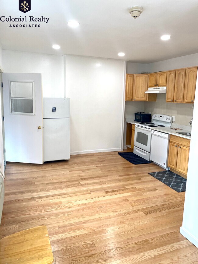 Photo - 74 Tyler St Unit C