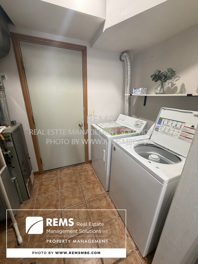 Photo - 815 Island Ct Unit 817 Island Court