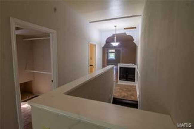 Photo - Cherokee 2214-2216 Unit Cherokee 2216 -2nd floor