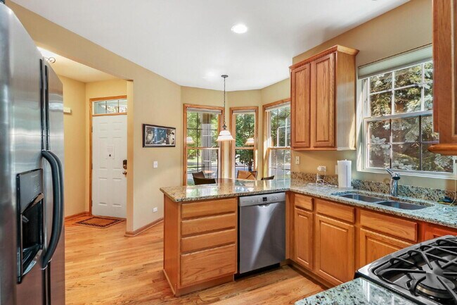 Photo - Spacious 3-Bedroom Townhouse with Main-Flo...