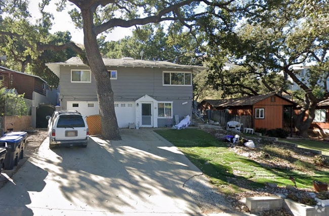 Building Photo - 5888 Oak Knolls Rd Unit A Rental