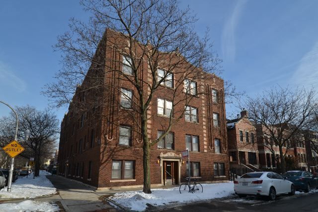 Building Photo - 3321 N Lakewood Ave Unit M07H