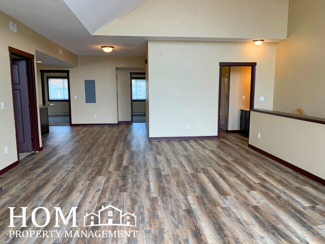 Photo - 261 Bunting Ln Unit A