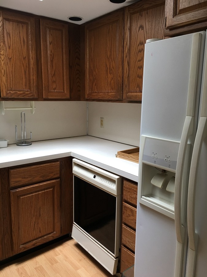 Kitchen- refrigerator, dishwasher,new oven - 5828 Township Line Rd