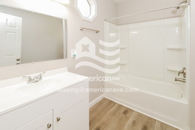 Photo - 1722 Overhill Rd