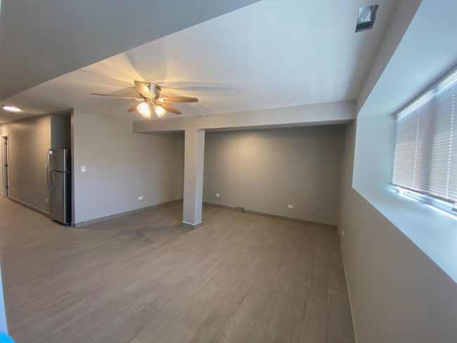 Photo - 5700 S Wabash Ave Unit B