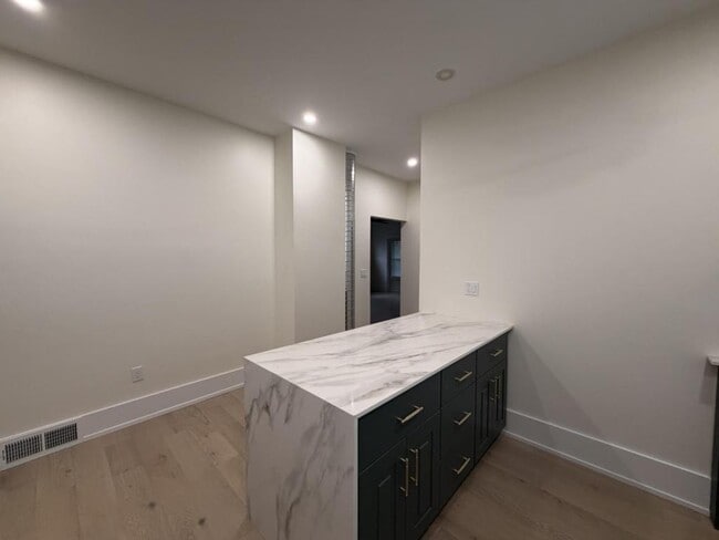 Photo - 245 Edgerton St