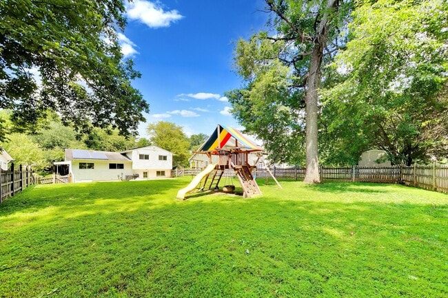 Photo - 11907 Hunters Ln