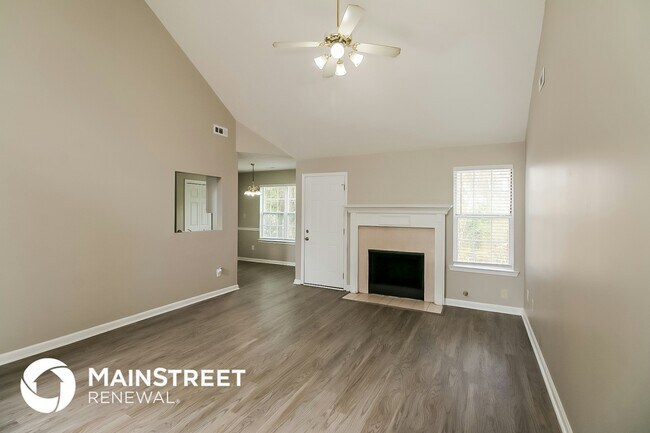 Photo - 635 Beaver Run Trce