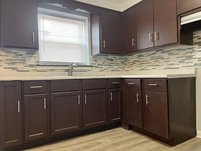 Building Photo - 3601 W 79th St Unit G