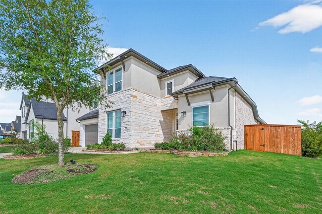 Photo - 7727 Pleasant Crst Dr