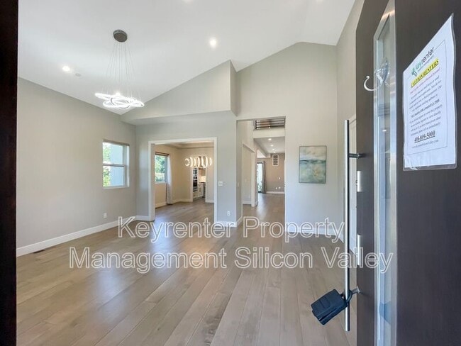 Photo - 2942 Neal Ave