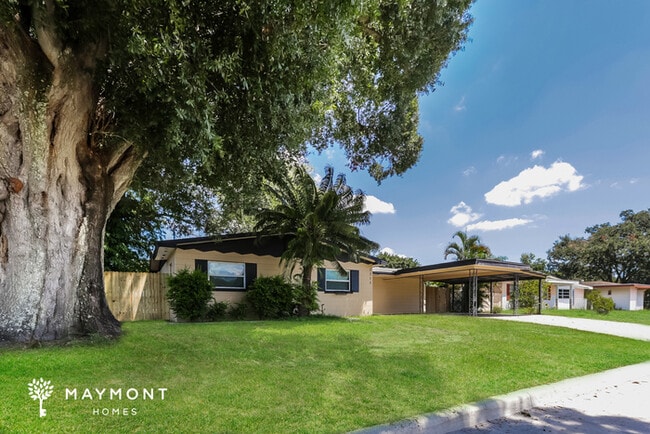 Photo - 2310 Crosby St