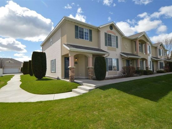 Photo - 1927 Hampton Way Townhome