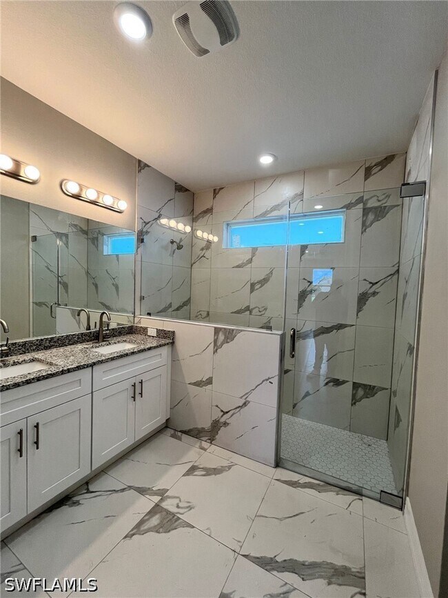 Photo - 3115 58th St W