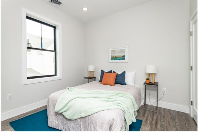 Photo - 16 Laurel St