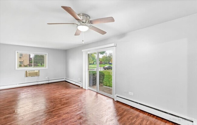 Photo - 1080 N Wheeling Rd Unit 3B