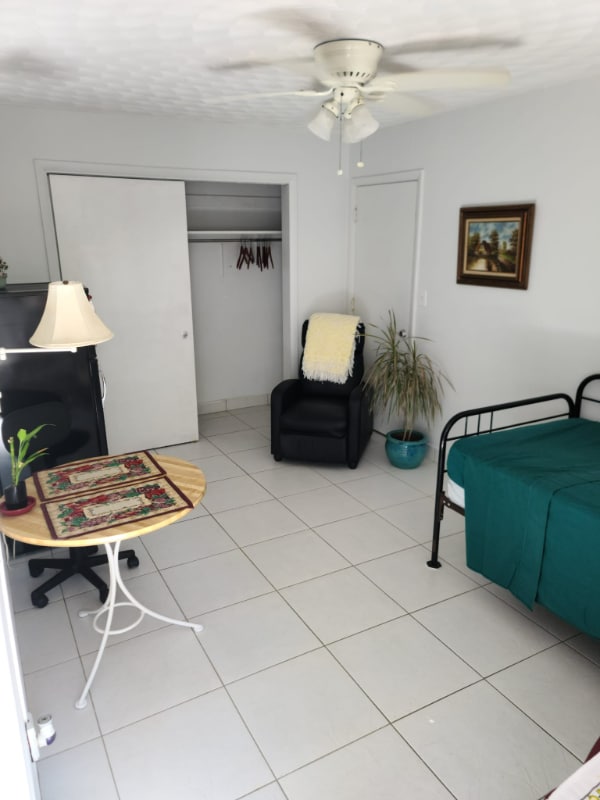 Photo - 1408 NE 6th St Unit #5