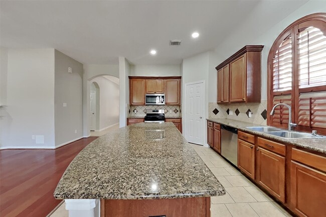 Photo - 20743 Oakhurst Park Dr